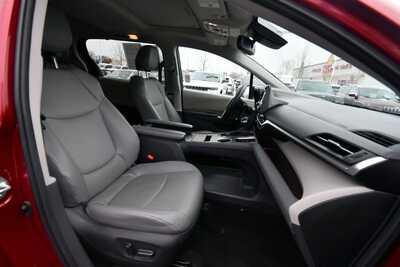 2023 Toyota Sienna, $34497. Photo 12