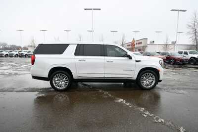 2023 GMC Yukon XL, $57997. Photo 8