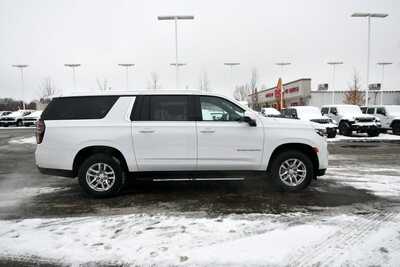 2024 Chevrolet Suburban, $49497. Photo 8