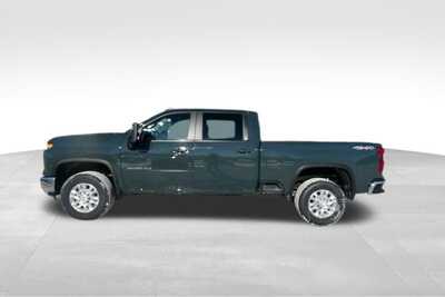 2026 Chevrolet 3500 Crew Cab, $70585. Photo 3