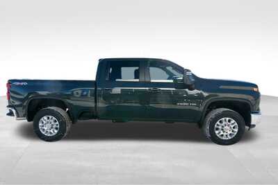 2026 Chevrolet 3500 Crew Cab, $70585. Photo 7