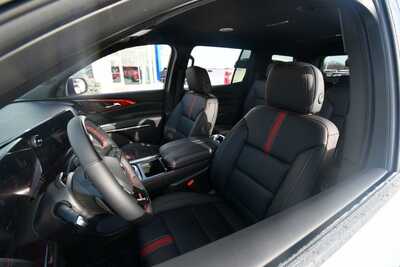 2026 Chevrolet Traverse, $59829. Photo 10