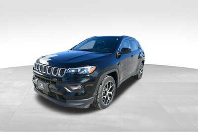 2024 Jeep Compass, $18839. Photo 2