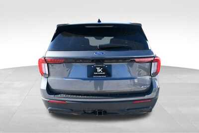 2025 Ford Explorer, $38443. Photo 5