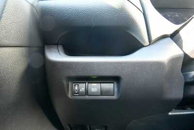 2025 Toyota RAV4, $29538. Photo 12