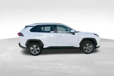 2025 Toyota RAV4, $29538. Photo 8