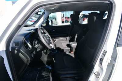 2023 Jeep Renegade, $18535. Photo 11