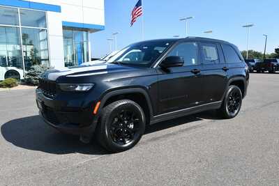2024 Jeep Grand Cherokee, $29447. Photo 2