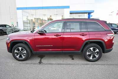 2024 Jeep Grand Cherokee, $25479. Photo 3