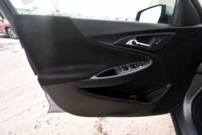 2024 Chevrolet Malibu, $17397. Photo 9