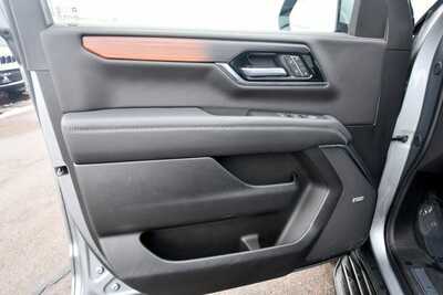 2025 GMC Yukon, $71836. Photo 11