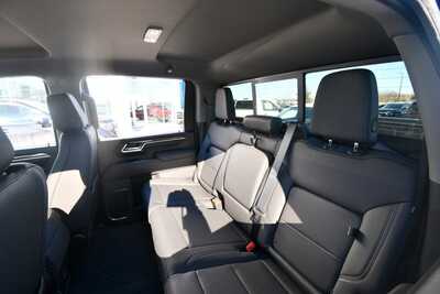 2026 Chevrolet 3500 Crew Cab, $66873. Photo 11