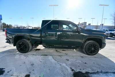 2026 Chevrolet 3500 Crew Cab, $66873. Photo 7