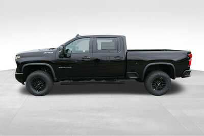 2026 Chevrolet 2500 Crew Cab, $85497. Photo 3