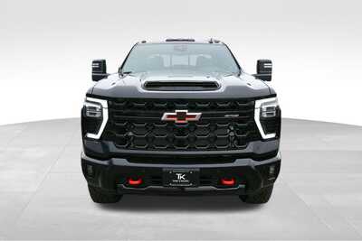 2026 Chevrolet 2500 Crew Cab, $85497. Photo 9