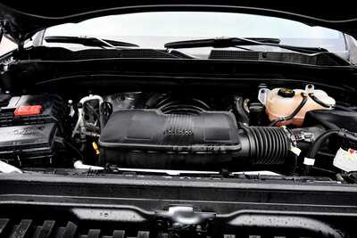 2024 GMC 1500 Crew Cab, $40533. Photo 12