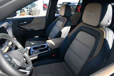 2026 Chevrolet Equinox, $39997. Photo 9