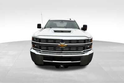 2017 Chevrolet 2500 Crew Cab, $20533. Photo 10