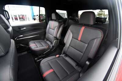 2026 Chevrolet Traverse, $56678. Photo 12