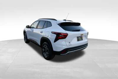 2026 Chevrolet Trax, $24197. Photo 4