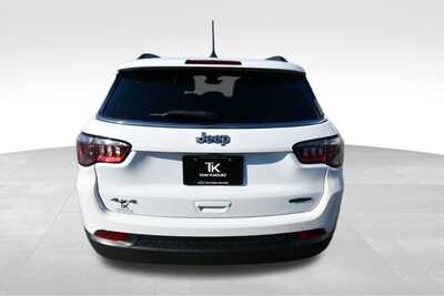 2024 Jeep Compass, $18907. Photo 6