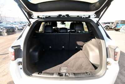 2024 Jeep Compass, $18907. Photo 7