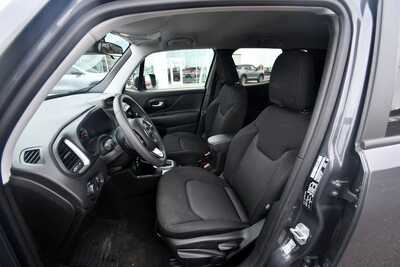 2023 Jeep Renegade, $17896. Photo 12