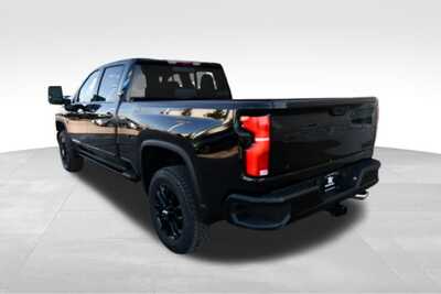 2026 Chevrolet 3500 Crew Cab, $76865. Photo 4