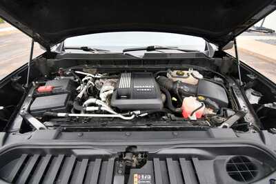 2022 Chevrolet 1500 Crew Cab, $30879. Photo 10