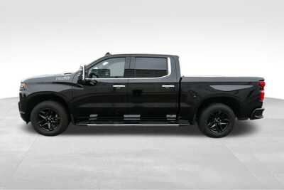 2022 Chevrolet 1500 Crew Cab, $30879. Photo 3