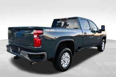 2026 Chevrolet 3500 Crew Cab, $68259. Photo 6