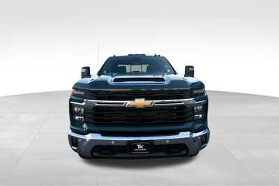 2026 Chevrolet 3500 Crew Cab, $68259. Photo 9