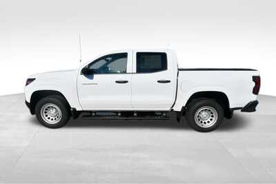 2024 Chevrolet Colorado Crew Cab, $22997. Photo 4