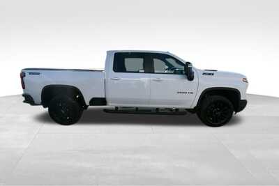 2025 Chevrolet 3500 Crew Cab, $59479. Photo 9