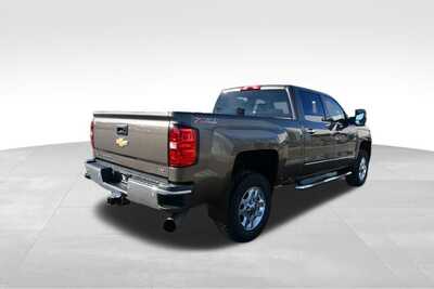 2015 Chevrolet 3500 Crew Cab, $35724. Photo 7