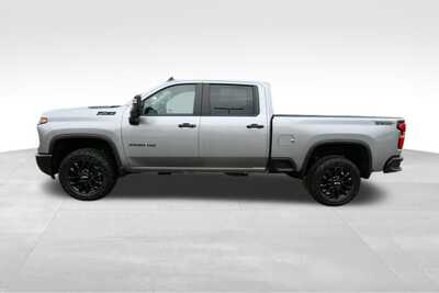 2026 Chevrolet 3500 Crew Cab, $66138. Photo 3