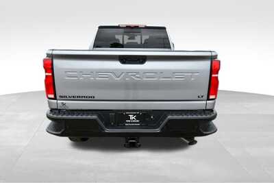 2026 Chevrolet 3500 Crew Cab, $66138. Photo 5