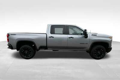 2026 Chevrolet 3500 Crew Cab, $66138. Photo 7