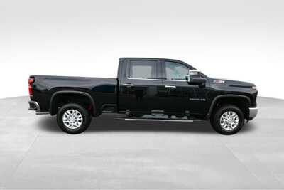 2026 Chevrolet 3500 Crew Cab, $83799. Photo 7