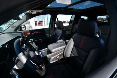 2026 Chevrolet Traverse, $59048. Photo 10