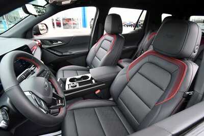 2026 Chevrolet Equinox, $38884. Photo 10