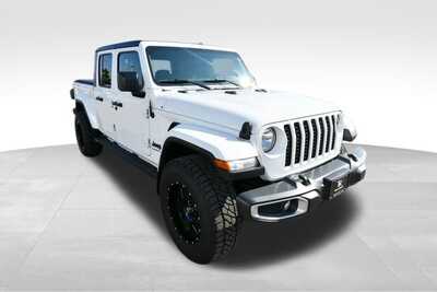 2022 Jeep Gladiator, $26844. Photo 10