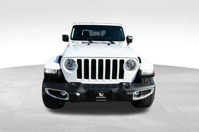 2022 Jeep Gladiator, $26844. Photo 11