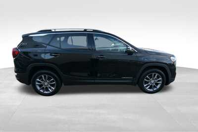 2023 GMC Terrain, $25824. Photo 8