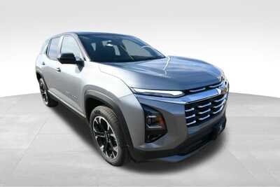 2026 Chevrolet Equinox, $35234. Photo 8