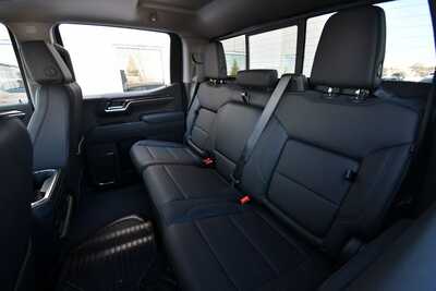 2026 Chevrolet 1500 Crew Cab, $70689. Photo 11