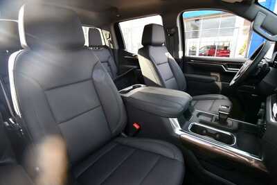 2026 Chevrolet 1500 Crew Cab, $57828. Photo 12