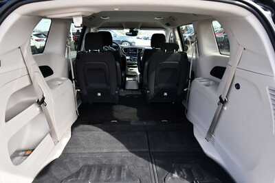 2024 Chrysler Voyager, $24614. Photo 6