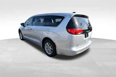 2024 Chrysler Voyager, $24763. Photo 5