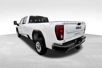 2024 GMC Sierra 2500HD, $58180. Photo 5